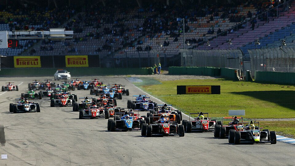 Auf dem Programm stehen sieben Wochenenden, Foto: ADAC Formel 4