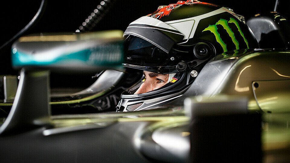 Jorge Lorenzo durfte im Herbst einen F1-Mercedes testen, Foto: Monster
