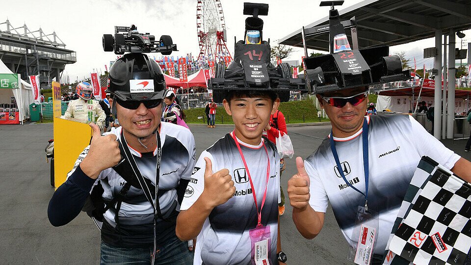 Die japanischen Fans gehören zu den verrücktesten im ganzen Kalender, Foto: Sutton