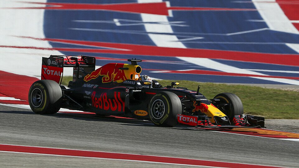 Red Bull ist erster Mercedes-Verfolger, Foto: Sutton