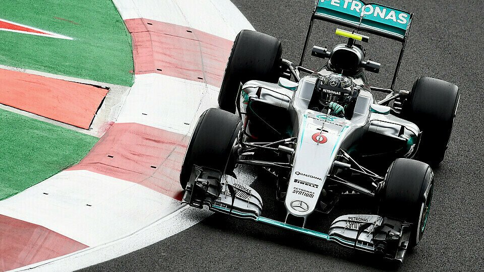 Nico Rosberg kann am Sonntag Weltmeister werden. Doch der Freitag lief noch nicht ideal, Foto: Sutton