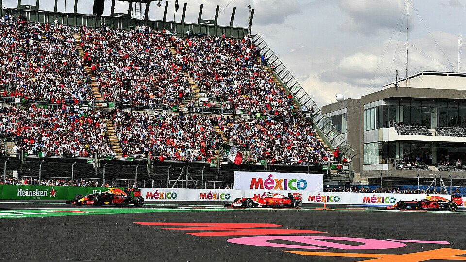 Der Dreikampf Verstappen vs. Vettel vs. Ricciardo war das Highlight in Mexiko, Foto: Sutton