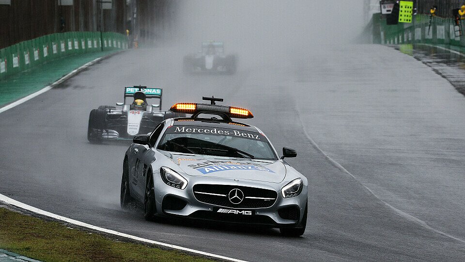Der Brasilien GP dauerte insgesamt drei Stunden - Verzögerungen inklusive, Foto: Sutton