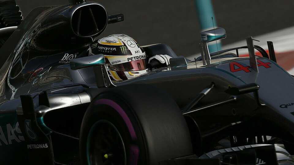Lewis Hamilton sicherte sich für das WM-Finale in Abu Dhabi vor Nico Rosberg die Pole Position, Foto: Sutton