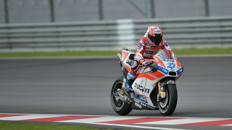 Casey Stoner ist für Ducati wieder im Einsatz, Foto: Ducati