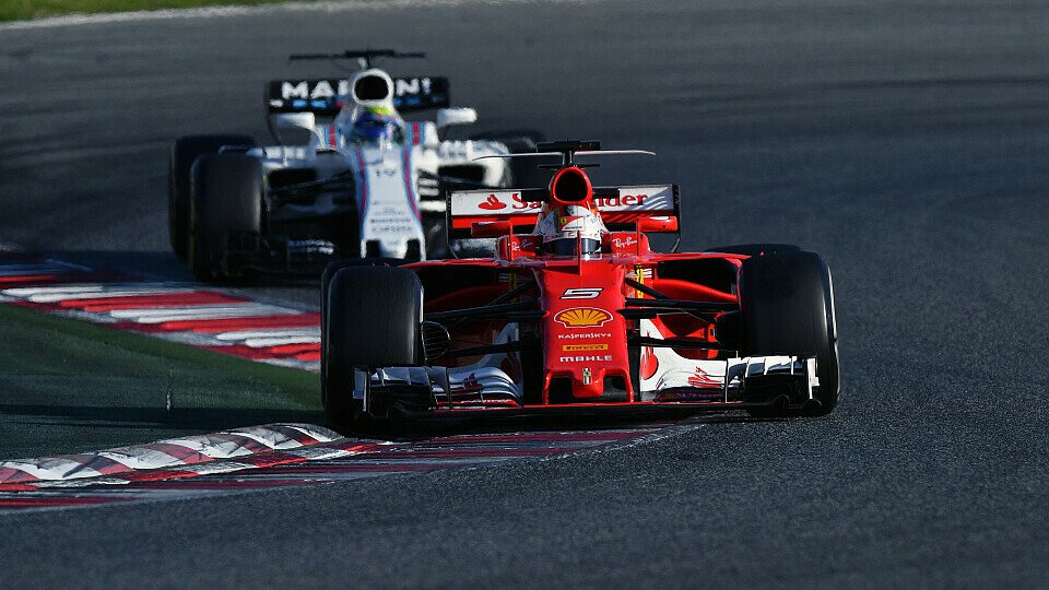 Sebastian Vettel scheint nach den Wintertestfahrten gute Chancen auf Siege zu haben, Foto: Sutton