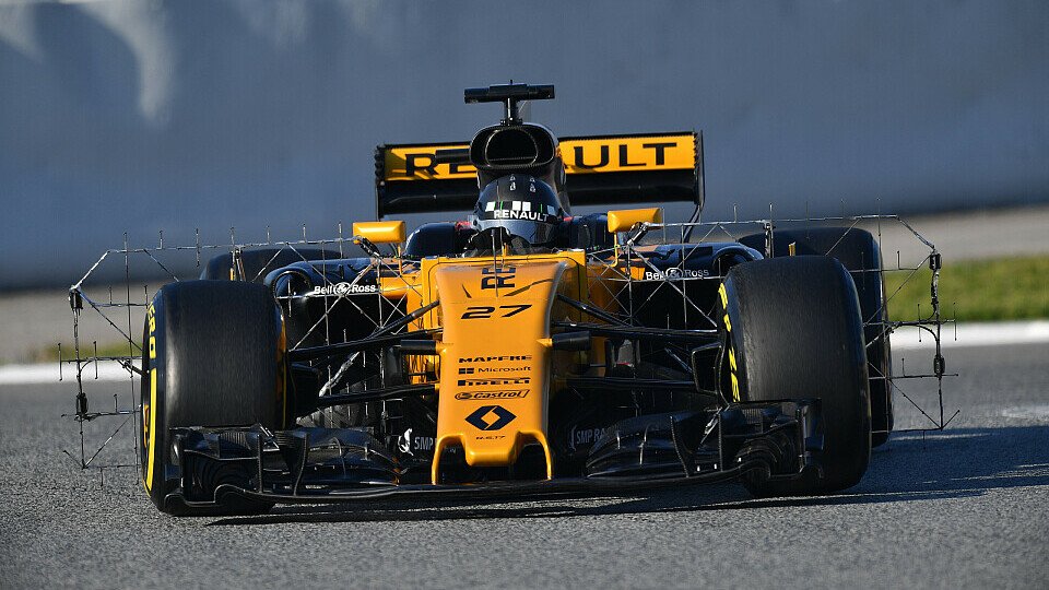 Renault holt sich mit FIA-Techinkchef Marcin Budkowski einen Skandal ins Haus, Foto: Sutton