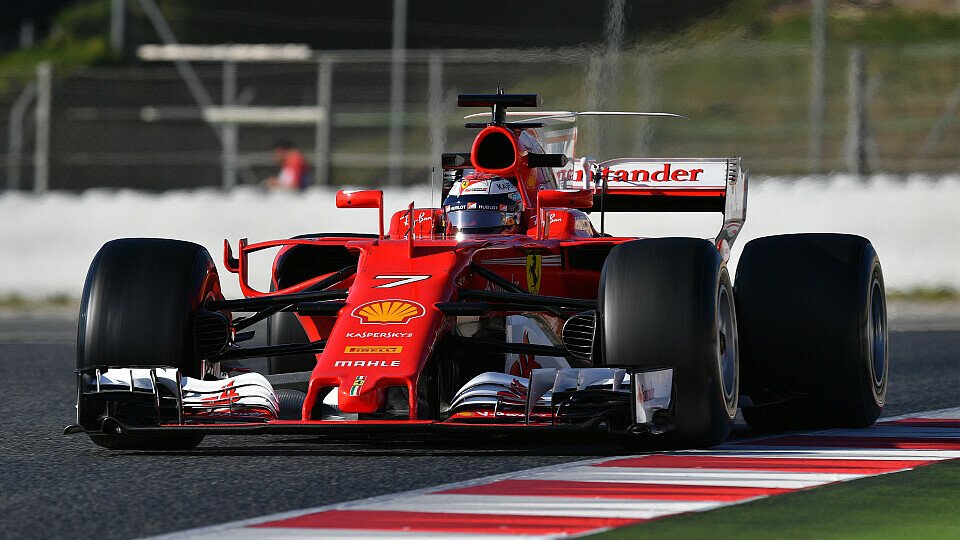 Kimi Räikkönnen im Ferrari auf der Teststrecke in Barcelona, Foto: Sutton