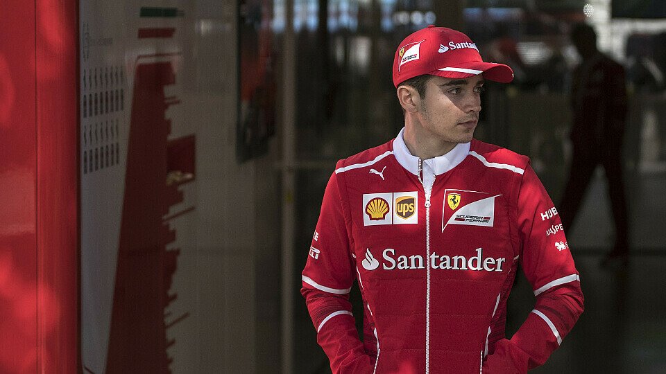 Charles Leclerc sitzt 2019 im Ferrari, Foto: Sutton