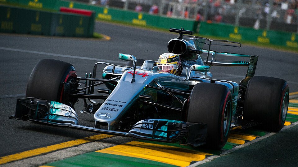 Lewis Hamilton unterbietet den Pole-Rekord in Melbourne um über 1,3 Sekunden, Foto: Sutton
