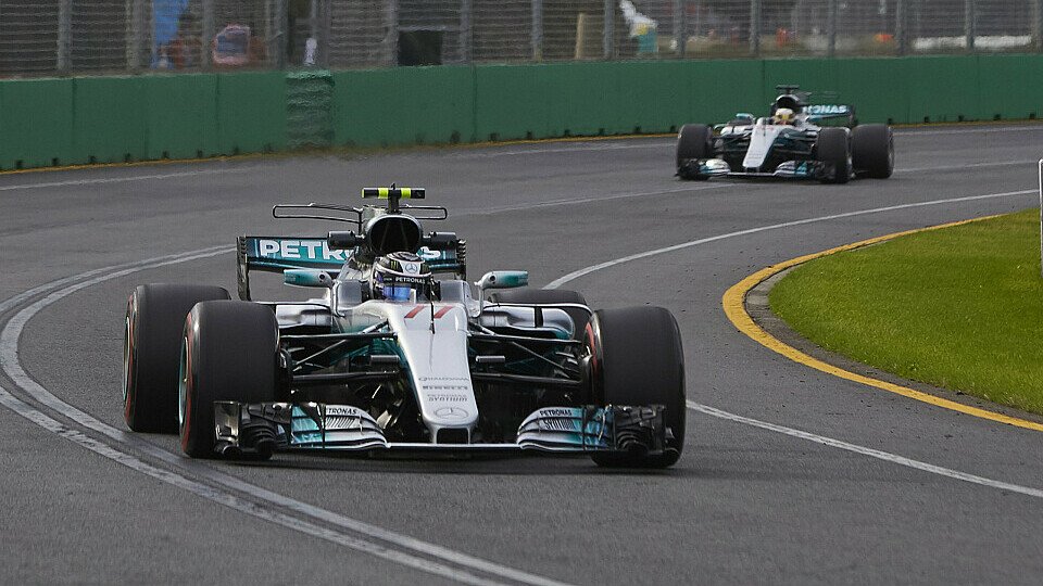 Hamilton top, Bottas konkurrenzfähig, Foto: Mercedes-Benz