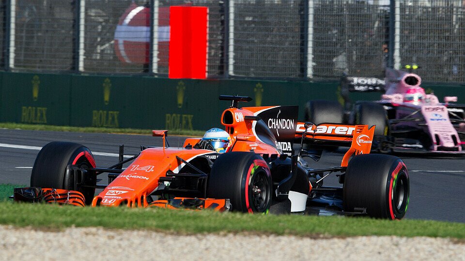 Fernando Alonso fuhr lange in den Punkterängen, Foto: Sutton