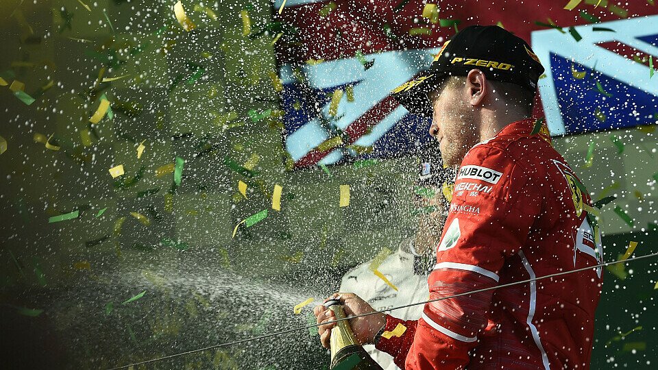 Bei RTL und Sebastian Vettel knallten die Korken, Foto: Ferrari
