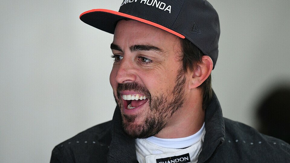 Fernando Alonso war von seiner Runde im China-Qualifying überzeugt, Foto: Sutton