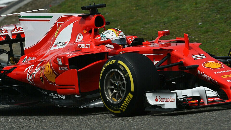 Bestzeit für Sebastian Vettel in seinem Ferrari in China, Foto: Sutton