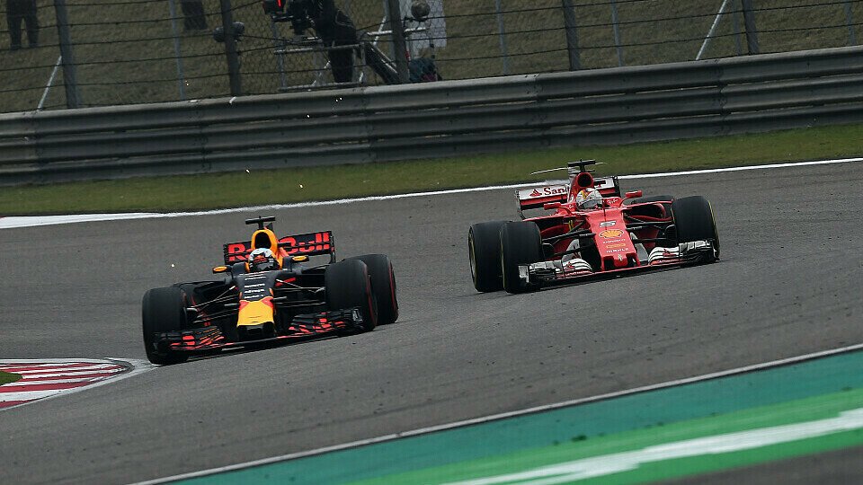 Zwischen Red Bull und Ferrari gibt es Stunk, Foto: Sutton