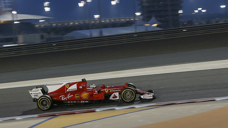 Sebastian Vettel vertraut trotz klarer Abreibung im Qualifying auf die Qualitäten seines Ferrari im Rennen, Foto: Sutton