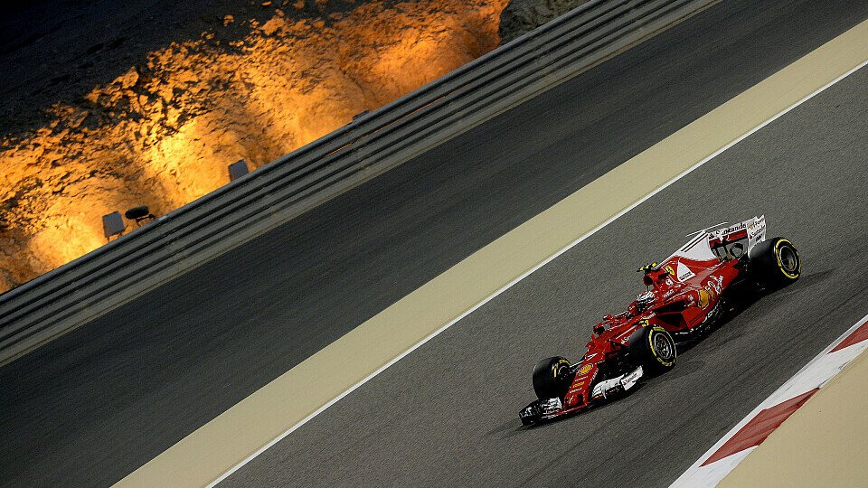 Kimi Räikkönen plagt sich weiter mit dem Setup seines Ferrari herum, Foto: Ferrari
