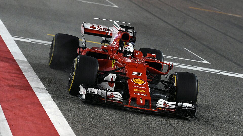 Bahrain-Sieger Sebastian Vettel wird beim Test selbst am Steuer sein, Foto: Sutton