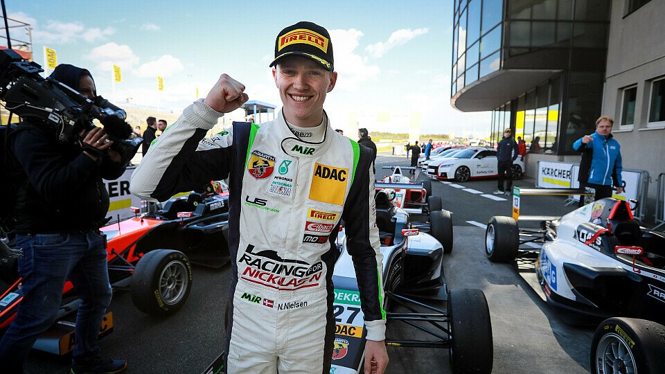 Erster Sieg für den Dänen Nielsen, Foto: ADAC Formel 4