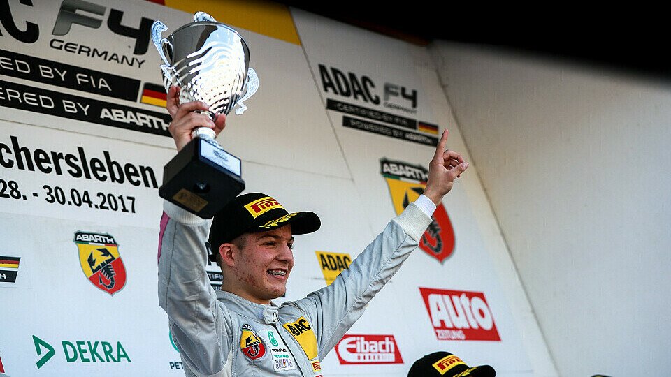 Erster Sieg für Lirim Zendeli (ADAC Berlin-Brandenburg e.V.) in der ADAC Formel 4, Foto: ADAC Formel 4