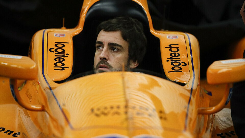 Fernando Alonso denkt schon vor seinem Indy-Debüt an noch größere Ziele, Foto: Sutton