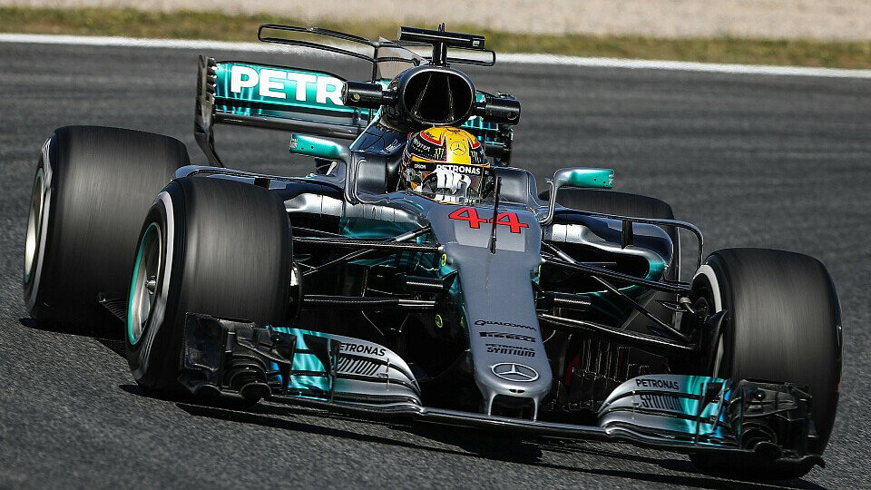 Lewis Hamilton fuhr zweimal Bestzeit, Foto: Sutton