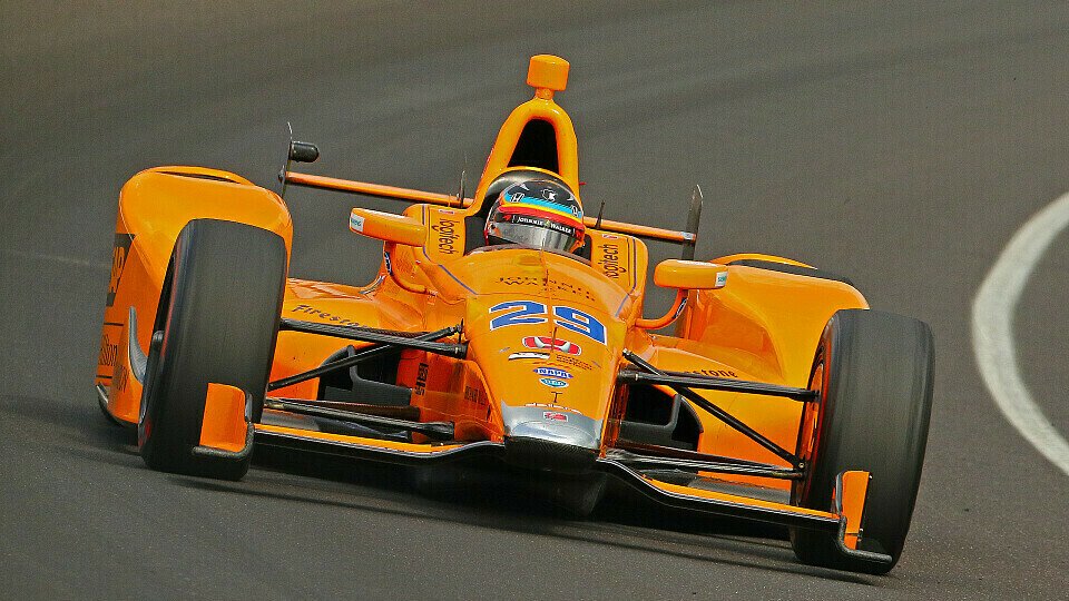 Diesmal nicht im Oval: Fernando Alonso testet am Mittwoch IndyCar, Foto: IndyCar