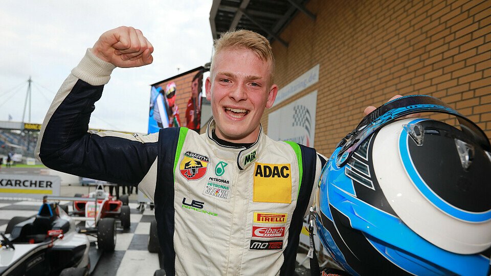 Erster Sieg für Julian Hanses in der ADAC Formel 4, Foto: ADAC Formel 4