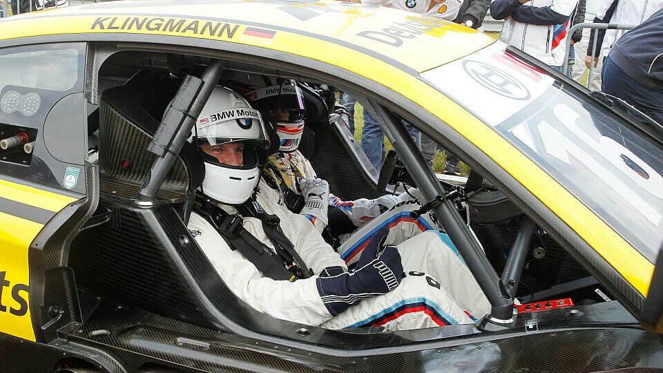 Nervenkitzel für Tom Blomqvist: Der Chef sitzt auf dem Beifahrersitz, Foto: BMW Motorsport