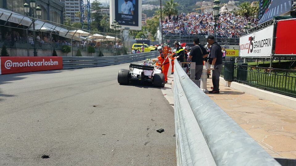 Stroll war das erste Opfer der Leitplanken in Monaco, Foto: Motorsport-Magazin.com