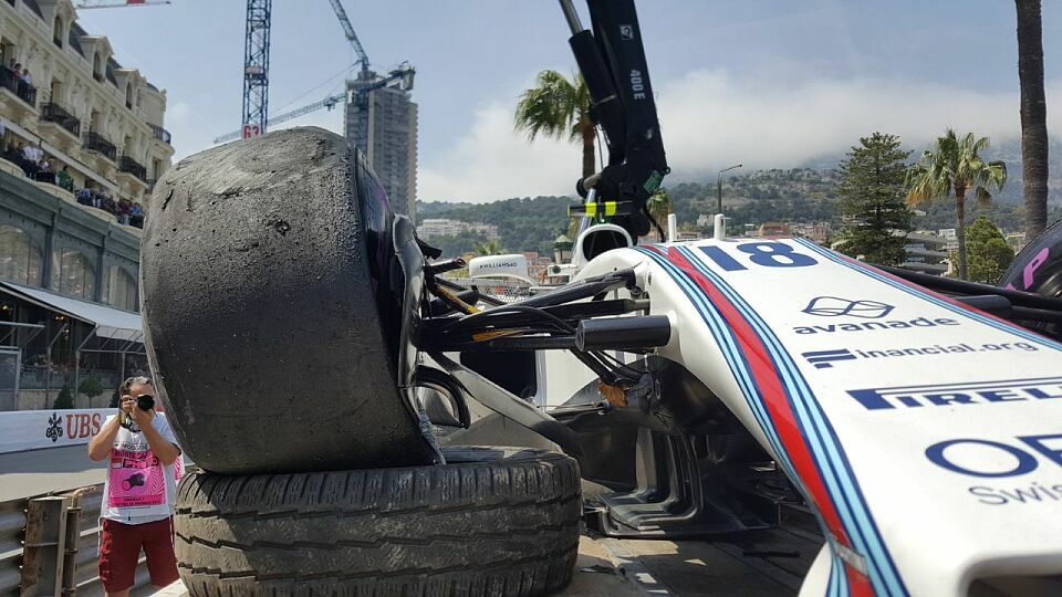 Für Lance Stroll war das 2. Monaco-Training nach einem Unfall beendet, Foto: Motorsport-Magazin.com