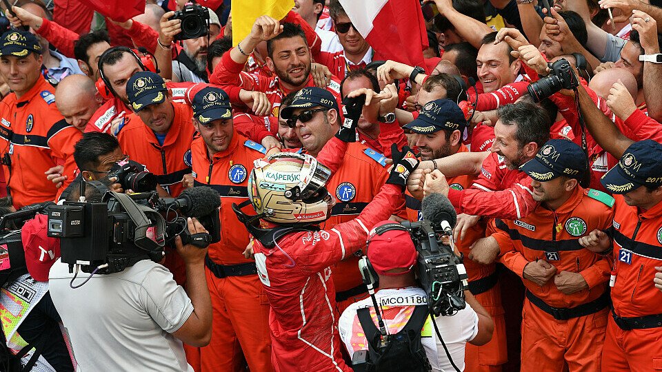 Sebastian Vettel holte den ersten Ferrari-Sieg in Monaco seit Michael Schumacher im Jahr 2001, Foto: Sutton