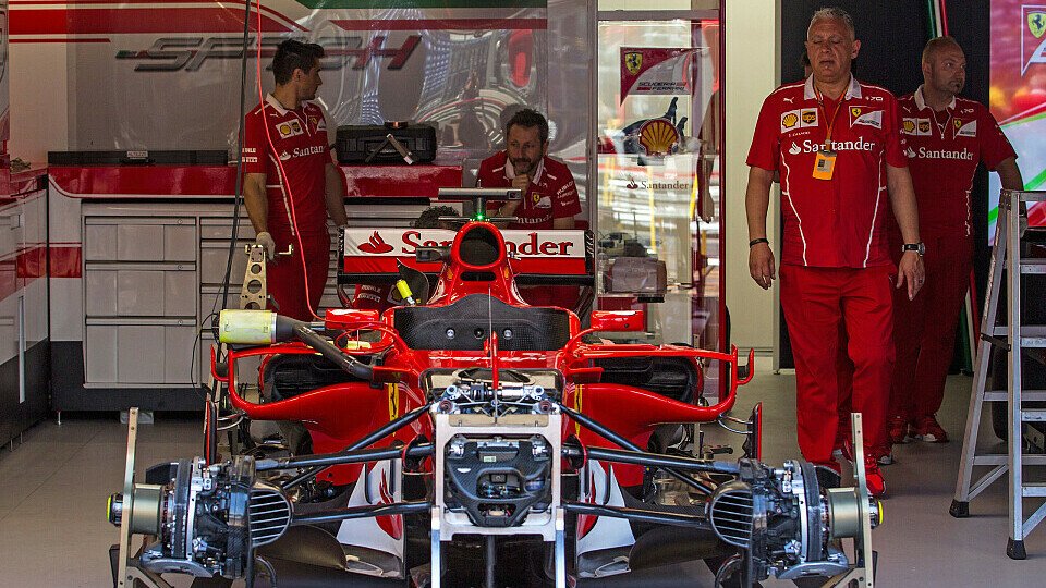 Vettel muss noch eine Strafversetzung in dieser Saison fürchten, Foto: Sutton