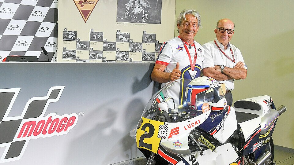 Marco Lucchinelli mit seinem Weltmeister-Bike und Dorna-Boss Ezpeleta, Foto: MotoGP