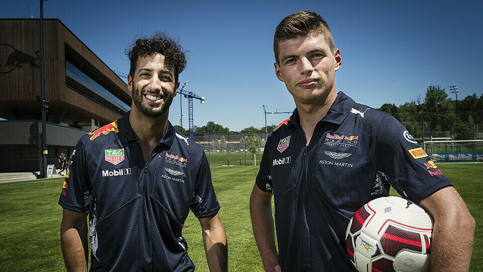 Daniel Ricciardo und Max Verstappen haben sich pünktlich zum Belgien GP versöhnt, Foto: Red Bull Content Pool