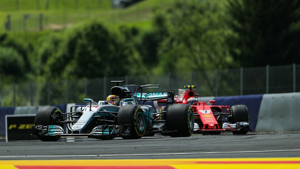 Lewis Hamilton hofft beim Österreich GP doch noch vor Ferrari zu kommen, Foto: Sutton