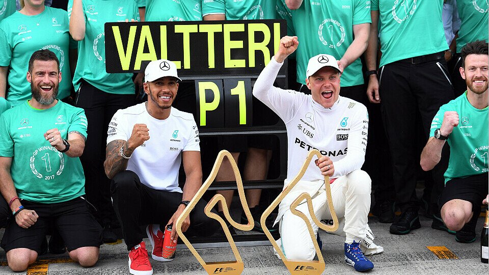 Valtteri Bottas feiert den zweiten Sieg seiner Formel-1-Karriere, Foto: Sutton