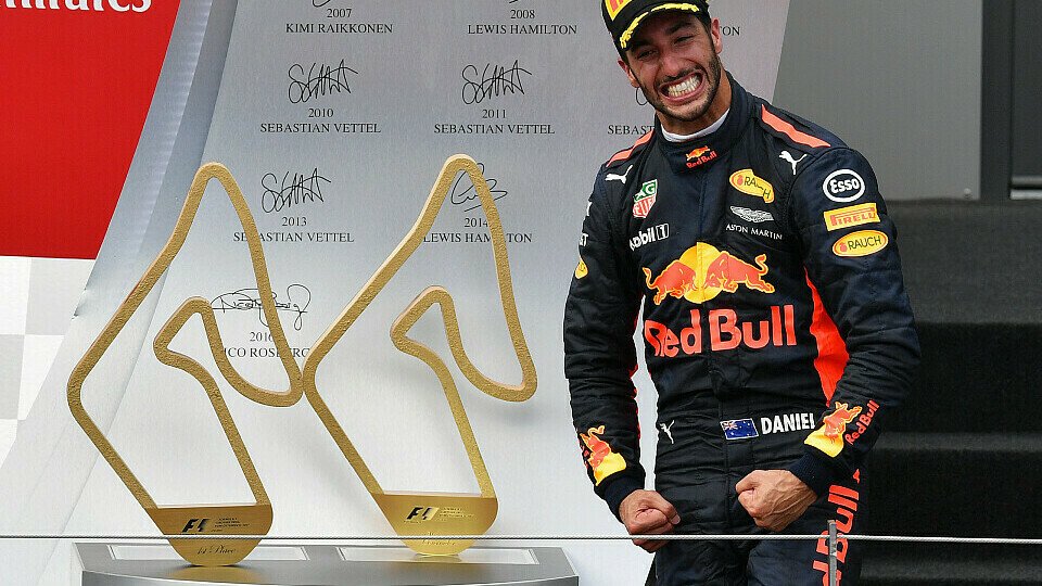 Red-Bull-Pilot Daniel Ricciardo durfte in Österreich zum fünften Mal hintereinander auf dem Podium feiern, Foto: Sutton