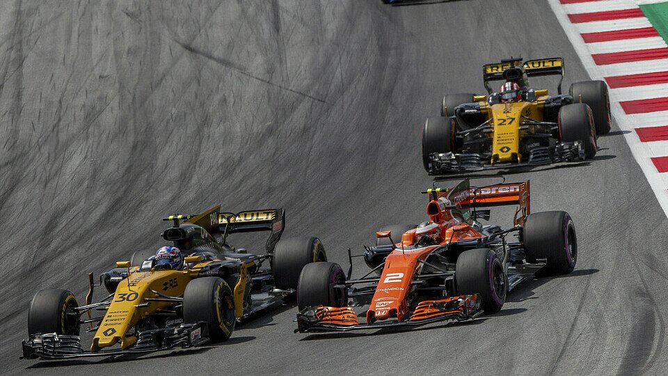 Renault will sich in der Formel-1-Saison 2018 an den Kundenteams McLaren und Red Bull orientieren, Foto: Sutton