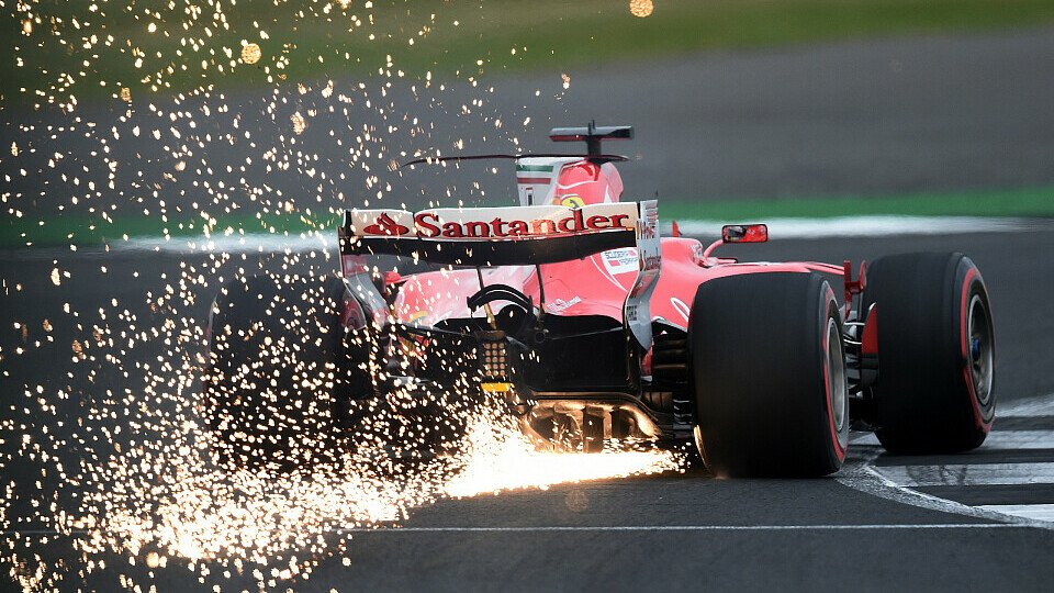 Sebastian Vettel fehlten nur 0,032 Sekunden auf die Bestzeit von Lewis Hamilton