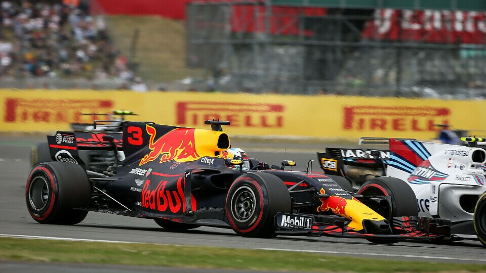 Red-Bull-Pilot Daniel Ricciardo legte beim Großbritannien GP eine beeindruckende Aufholjagd hin, Foto: Sutton