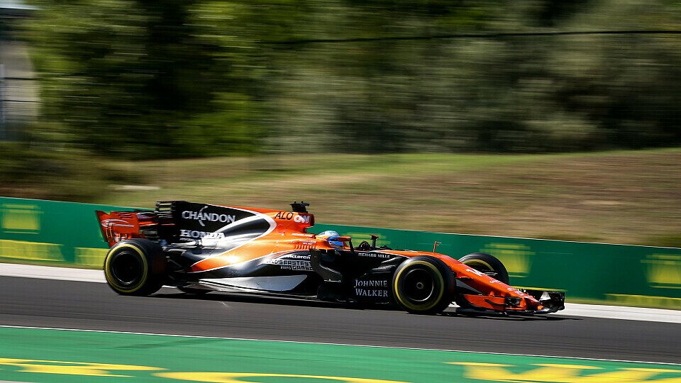 Fernando Alonso holte für McLaren in Ungarn die schnellste Rennrunde, Foto: Sutton
