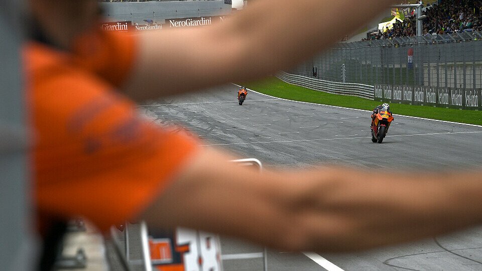 KTM arbeitet in seiner ersten MotoGP-Saison auf Hochtouren, Foto: KTM