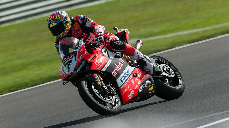 Chaz Davies setzte sich im ersten Rennen auf dem Lausitzring durch, Foto: Ducati