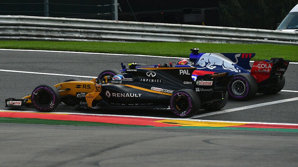 Renault will Toro Rosso Rang sechs abjagen, Haas lauert, Foto: Sutton