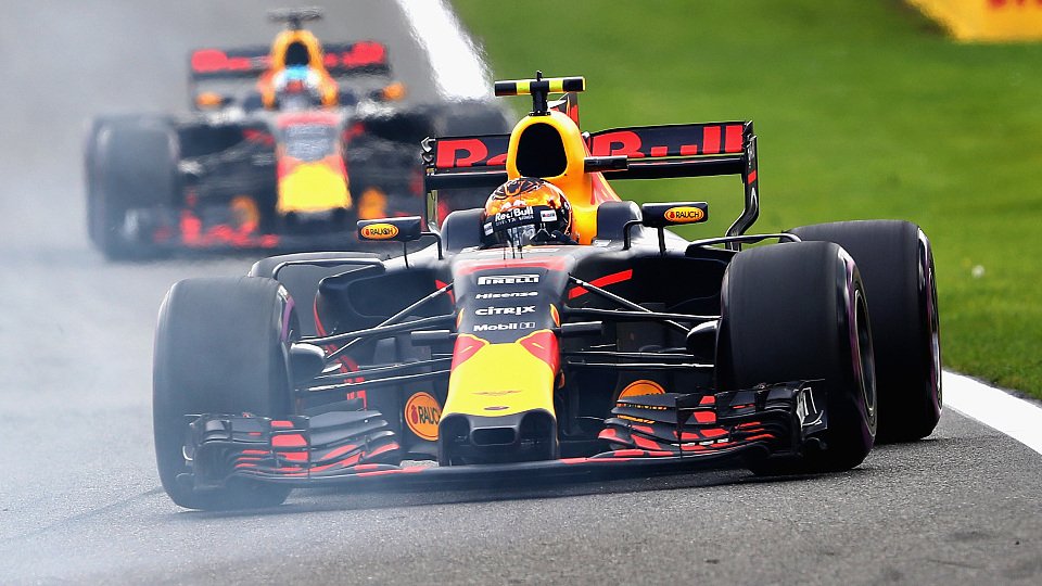 Max Verstappen hofft, dass Red Bull 2018 von Anfang an gegen Mercedes und Ferrari kämpfen kann, Foto: Red Bull