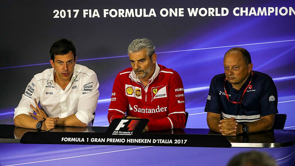 Mercedes' Toto Wolff warnt vor Ferraris optimierter Allianz mit Sauber, Foto: Sutton