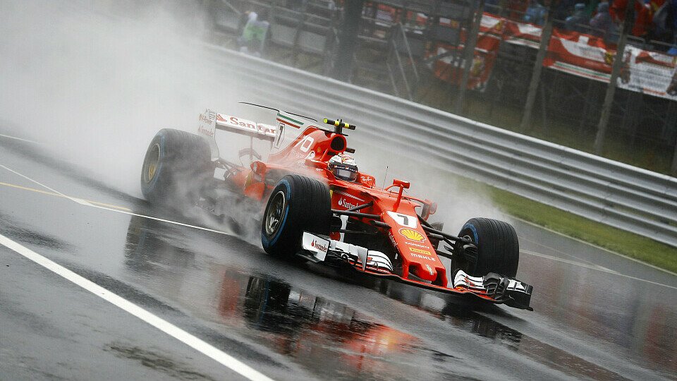 Das Qualifying in Monza ging im italienischen Sommerregen unter, Foto: LAT Images
