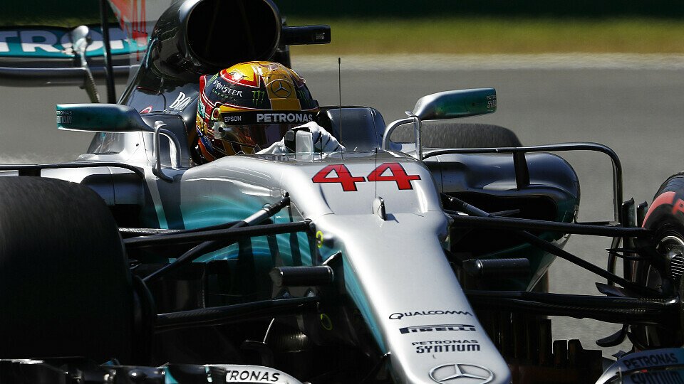 Nach dem Monza-Sieg geht es für Lewis Hamilton mit Testfahrten weiter, Foto: LAT Images